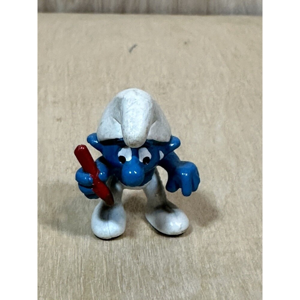 Smurf Figurine Smurfs Pencil Holder Boy  1981 W. Berrie & Co Peyo Hong Kong
